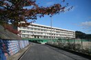 尾道市立吉和中学校(中学校/中等教育学校)まで762m サニーガーデン　Ｋ