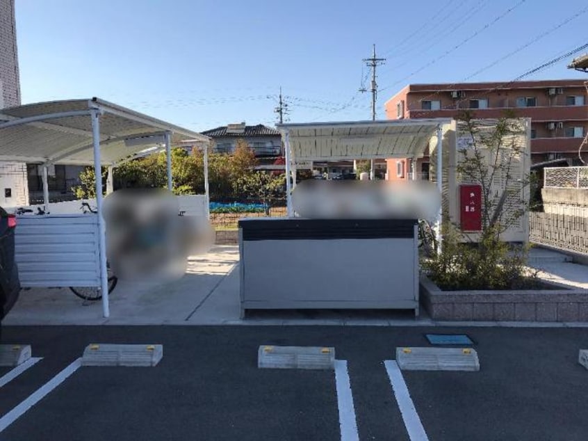 外観写真（昼） グランビスタ