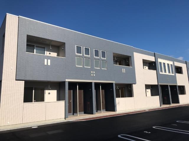 外観写真（昼） グランビスタ