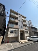 ポルシェ松浜の外観