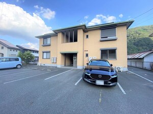 グラヴィス山手