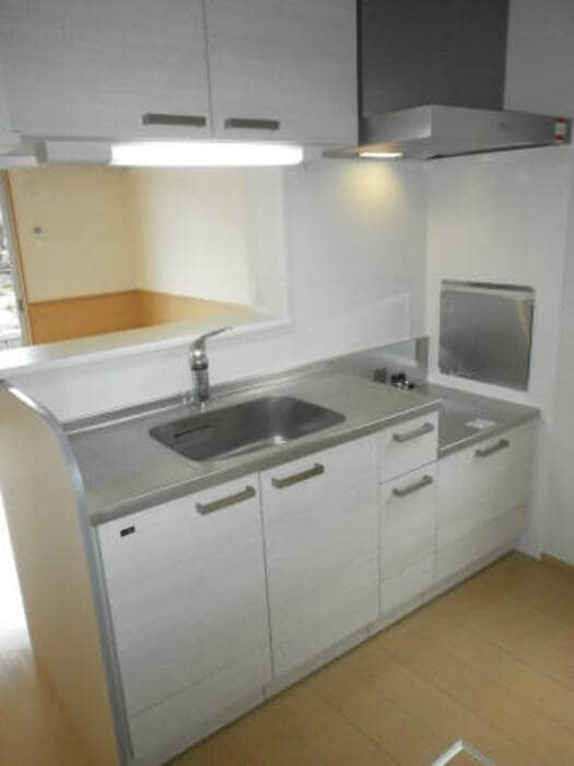  コンフォート東川口 B棟