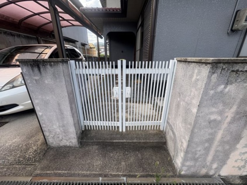  御幸町中津原貸家