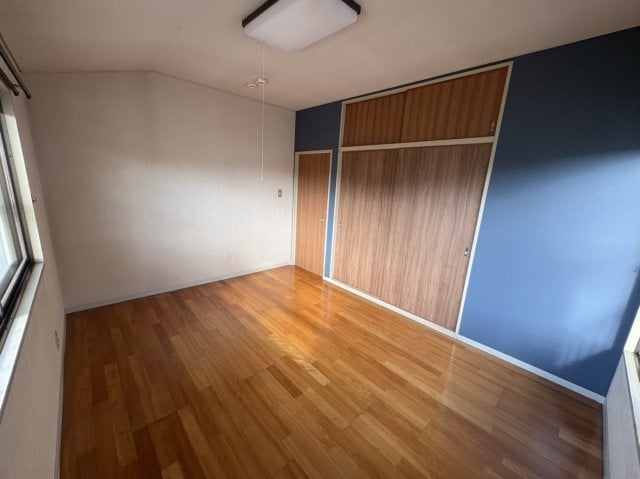  御幸町中津原貸家