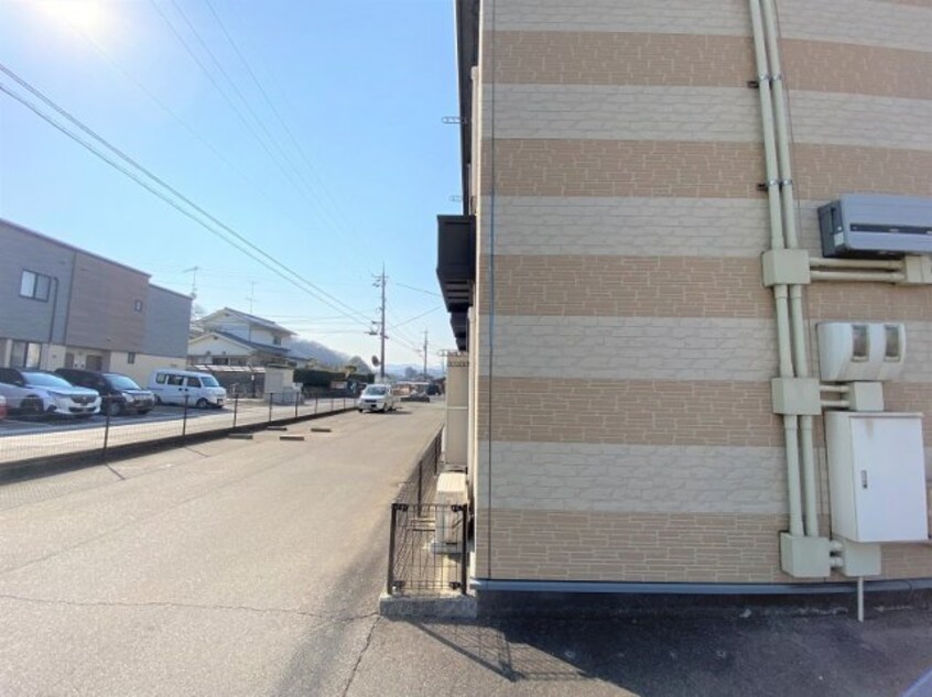  レオパレスアネックス　表