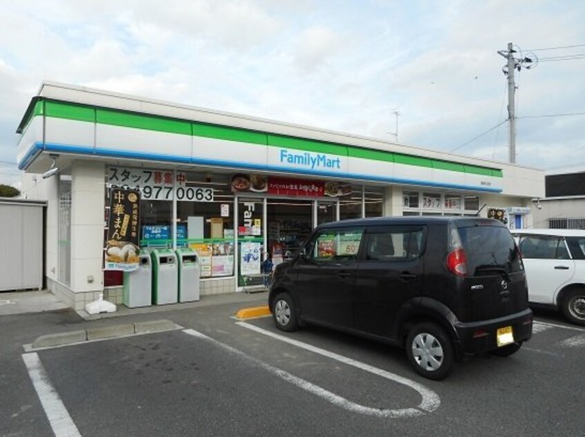 ファミリーマート駅家町江良店まで1800m エバーグレイス