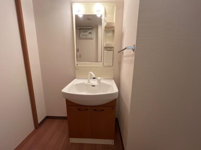 洗髪洗面化粧台 ランドマーク曙　壱番館