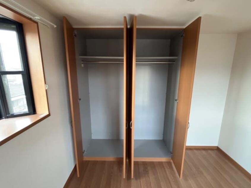 クローゼット ランドマーク曙　壱番館