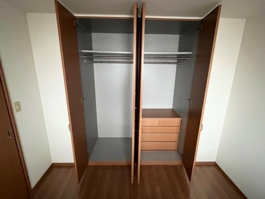 クローゼット ランドマーク曙　壱番館