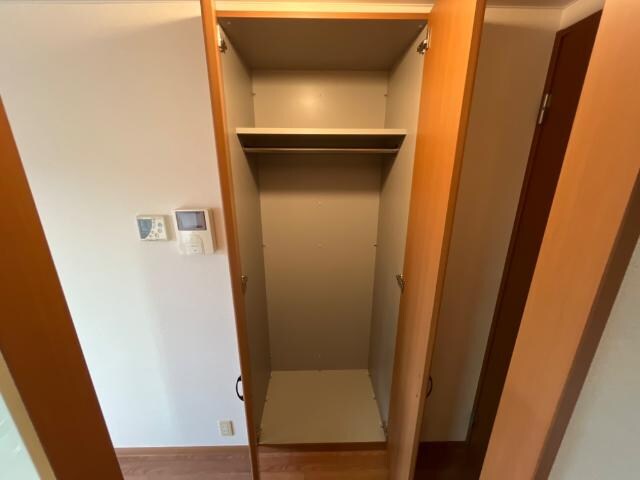 リビングクローゼット ランドマーク曙　壱番館