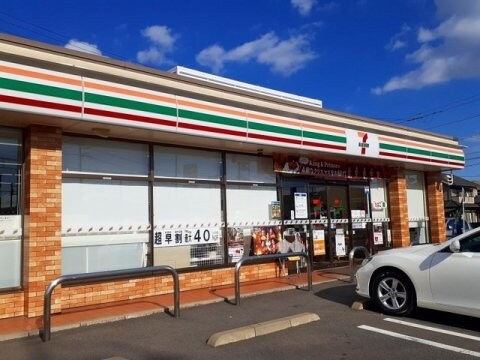 セブンイレブン 福山西新涯町1丁目店(コンビニ)まで402m プリムヴェールＡ
