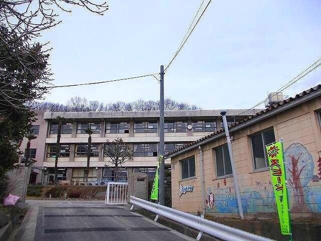 道上小学校まで750m 福塩線/道上駅 徒歩5分 2階 築20年