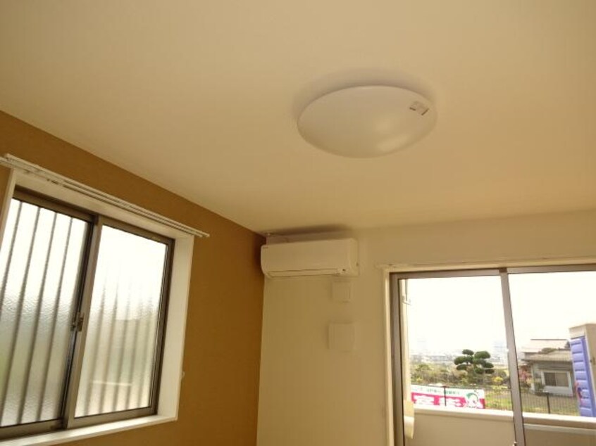 照明器具・エアコン ヴェルデ