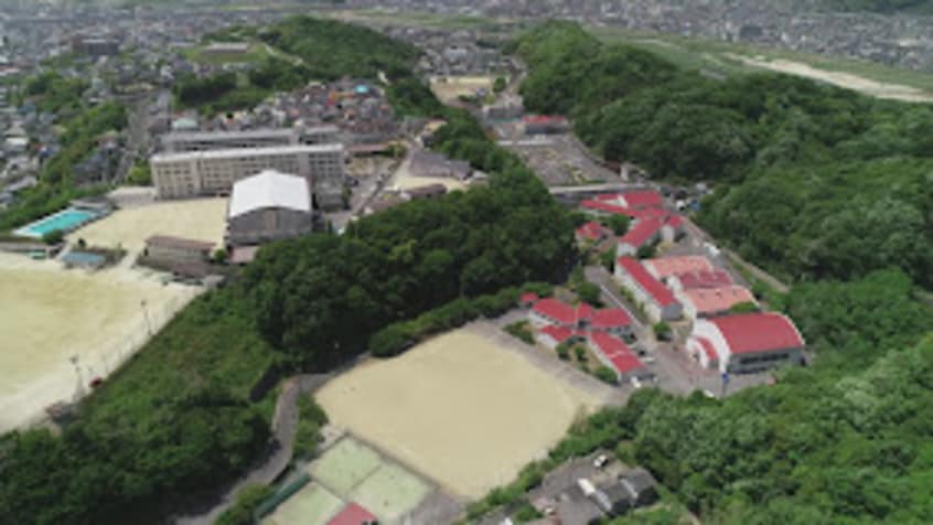 中国職業能力開発大学校附属福山職業能力開発短期大 2400m ドルチェ井上