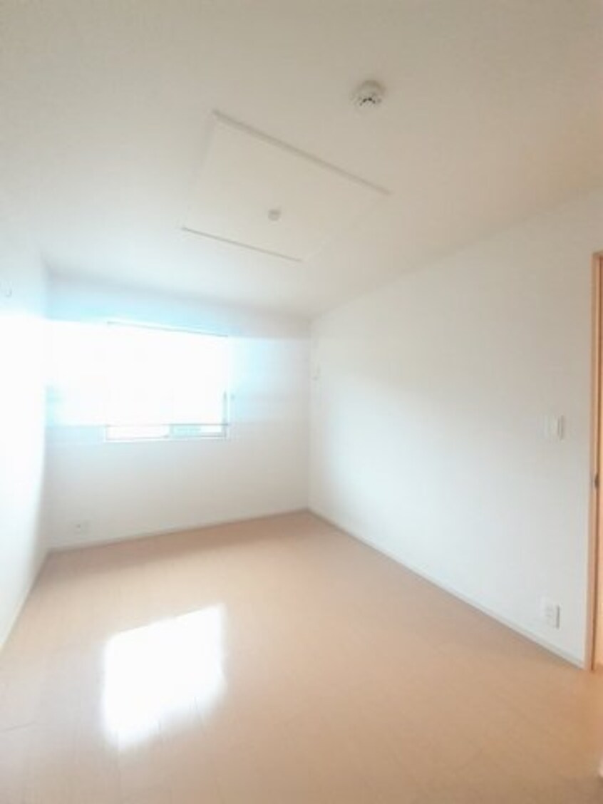  ブライト・ガーデンＡ