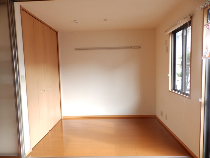  モナリエ・ユキ