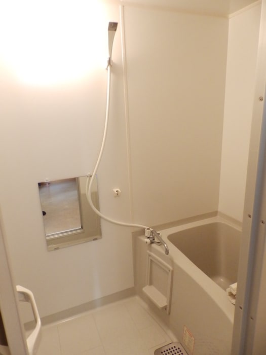  モナリエ・ユキ