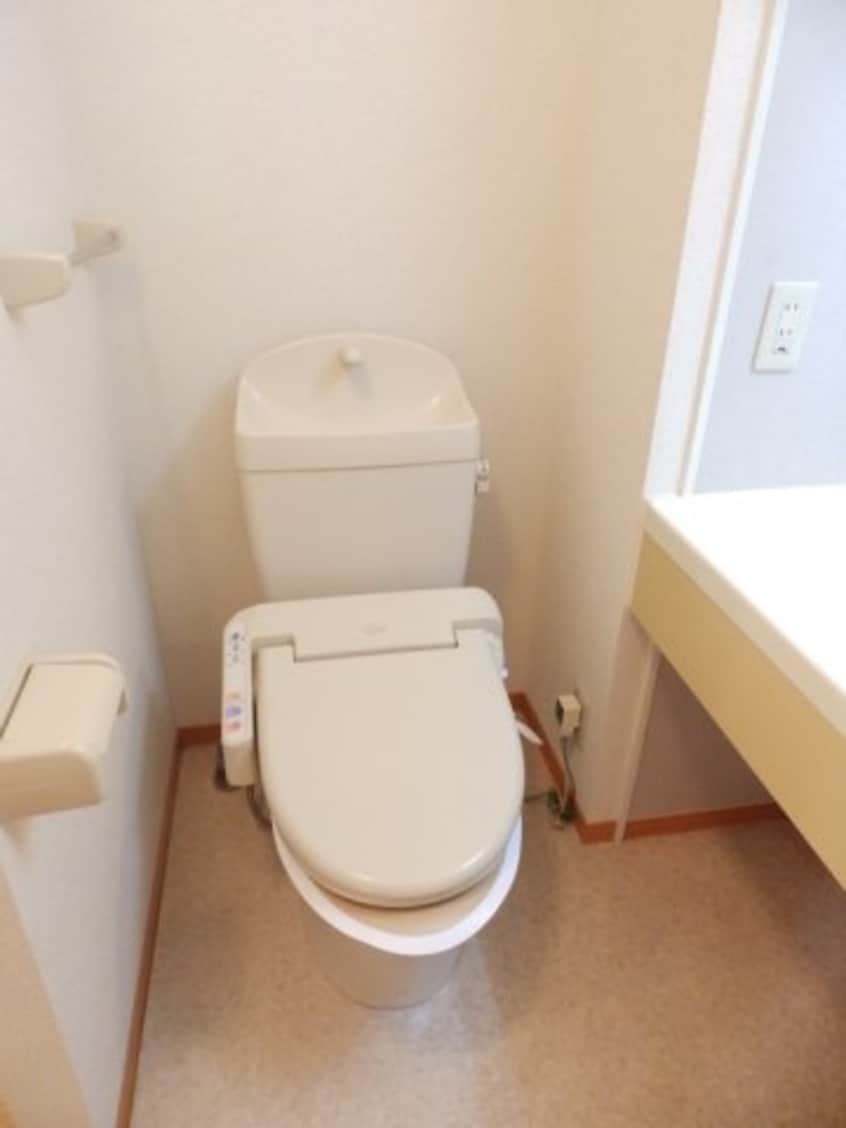  モナリエ・ユキ