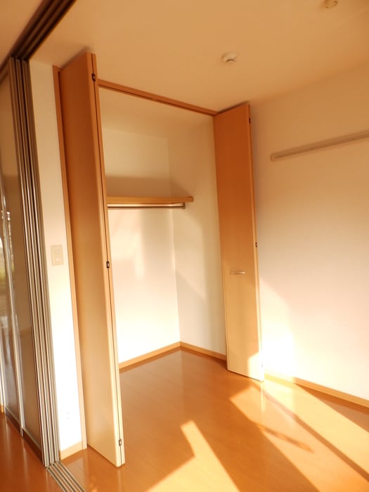  モナリエ・ユキ