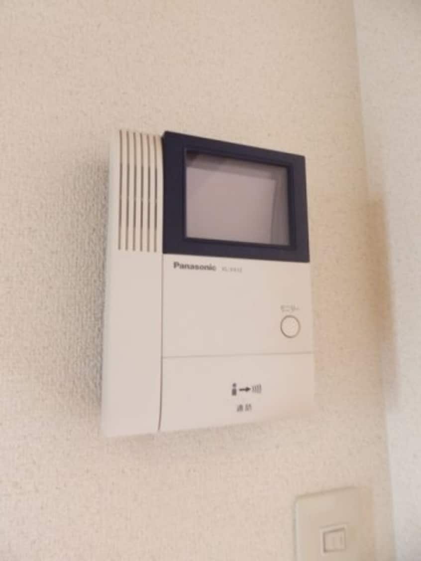  モナリエ・ユキ