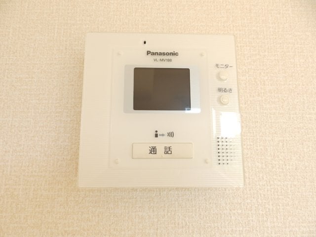  ファミーユ東手城　B棟