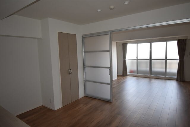  クレスト明治町