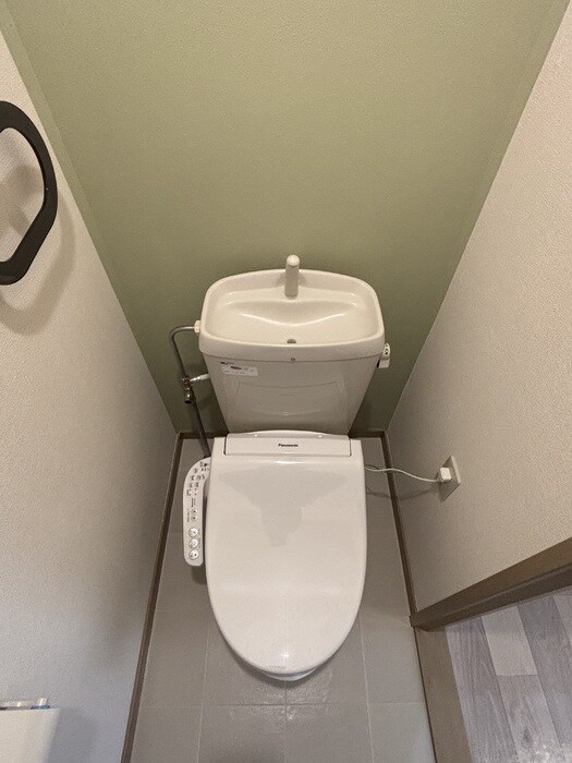  エステート草戸