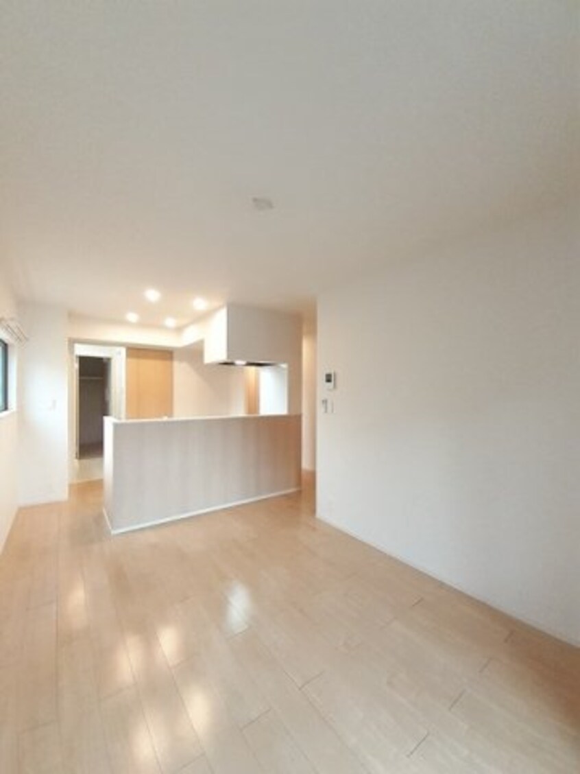  エミネンス　Ｂ