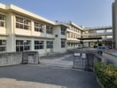 幸千中学校まで1300m グランディールＢ