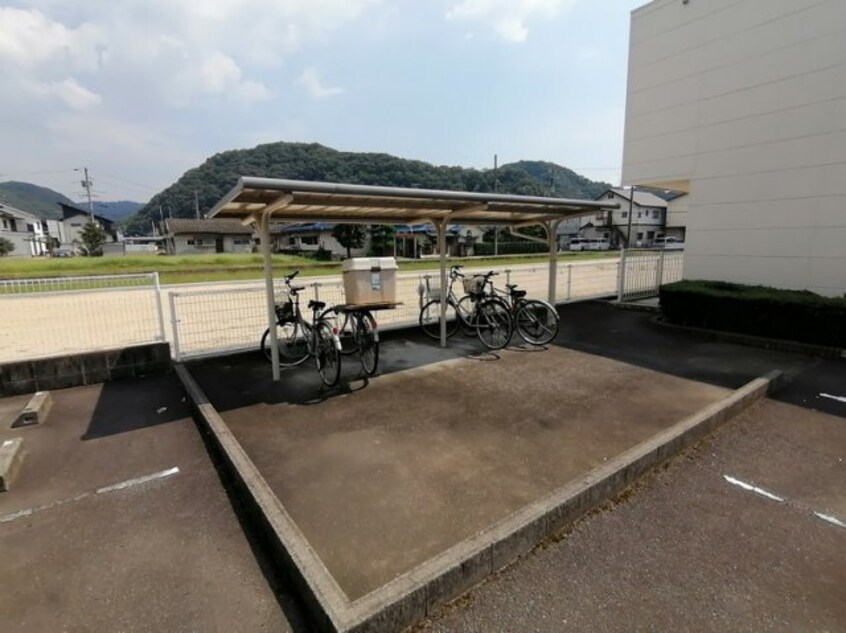  レオパレスハピネス