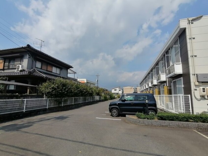  レオパレスハピネス