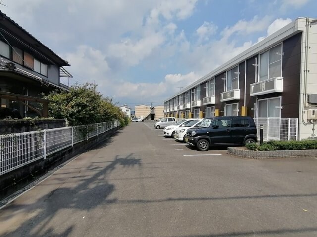  レオパレスハピネス