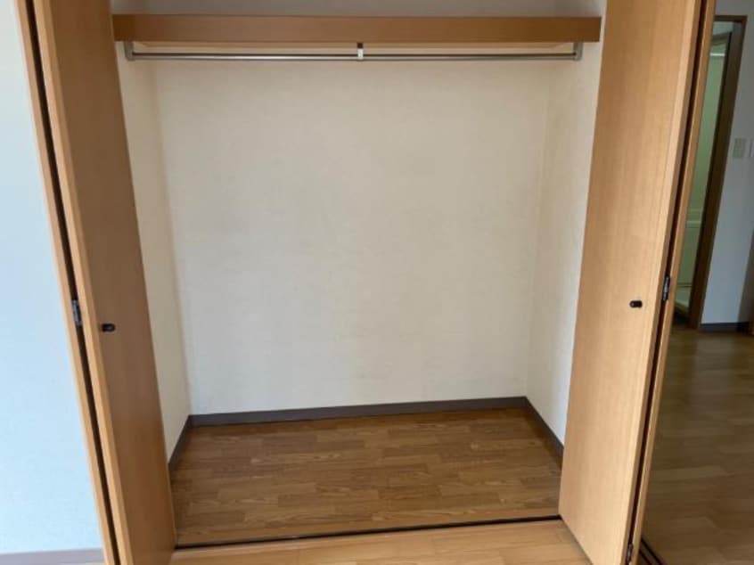 クローゼット フォレストＥｓｉｄｅ