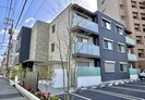 イスタナ若松の外観
