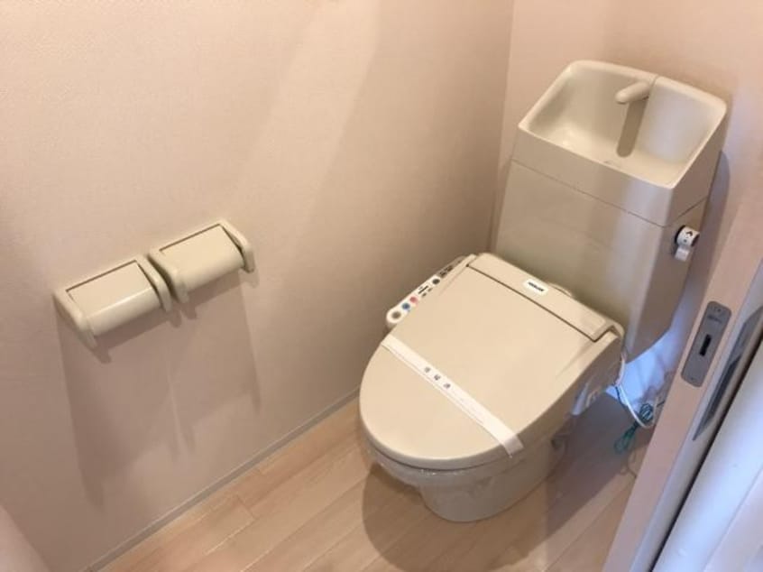 トイレ シュエット