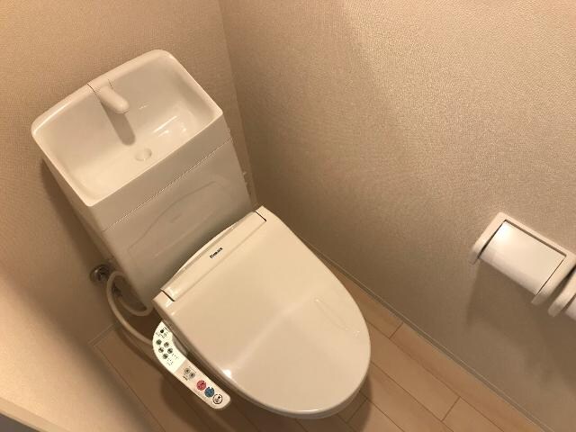 シャワー付トイレ フレール　陽