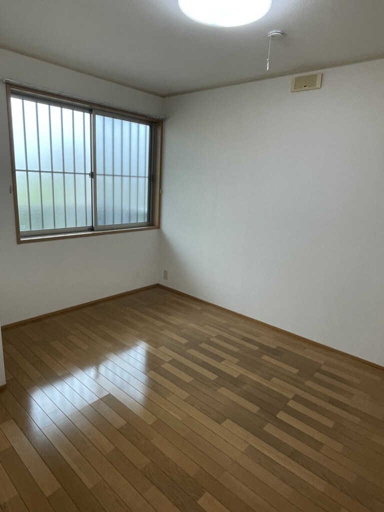  ローレルガーデン