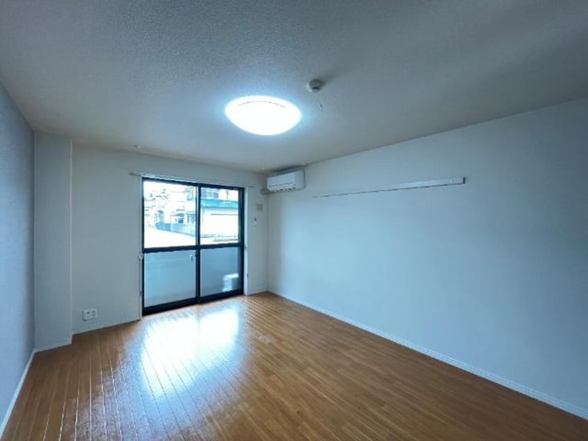 洋室 アジャート