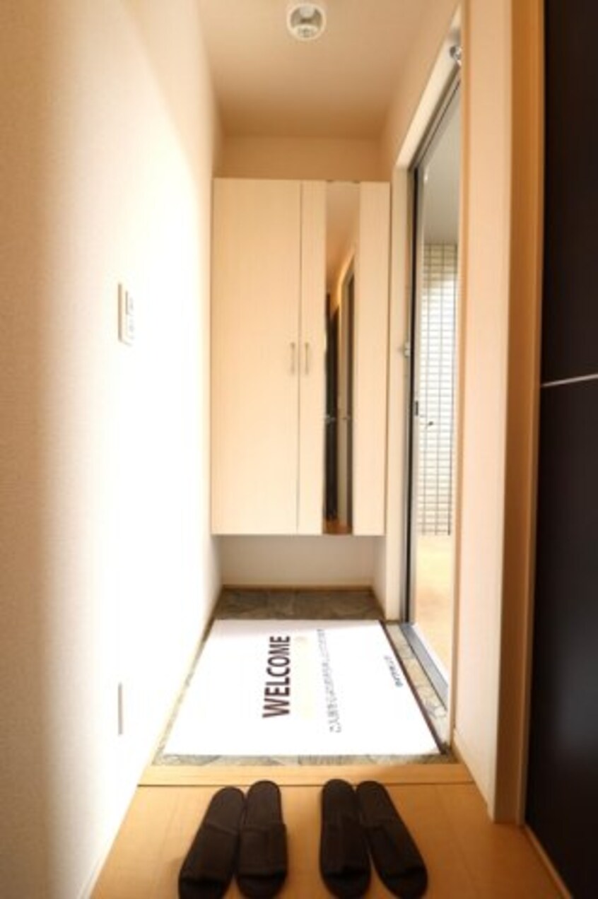  ルミエール クリハラ E