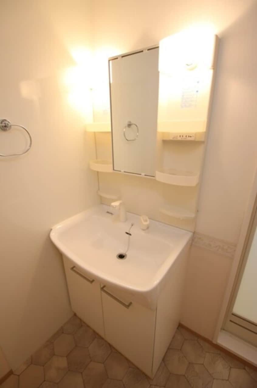  ソレイユ千田A棟