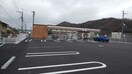 セブンイレブン 福山新市町神谷川橋店(コンビニ)まで1656m カルモⅡ　Ｂ