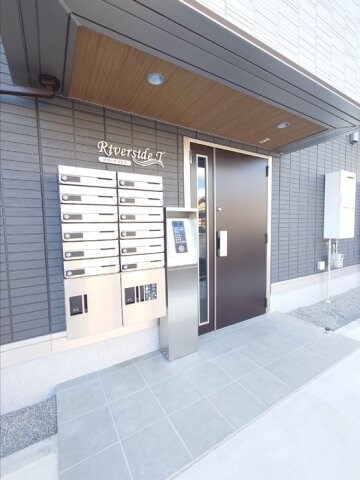  リバーサイドT