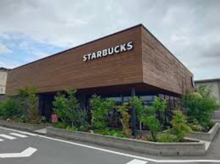 スターバックスコーヒー 尾道高須店(カフェ)まで528m リバーサイドT