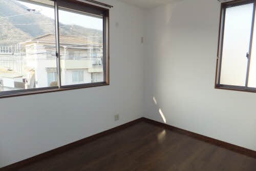  メゾンラフィネB棟