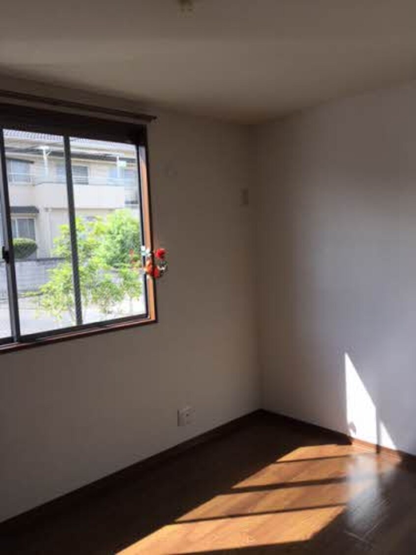  メゾンラフィネB棟