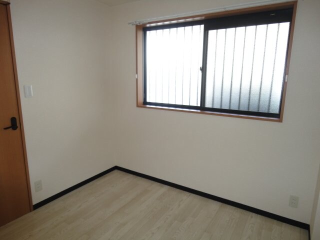 洋室 グレース春日