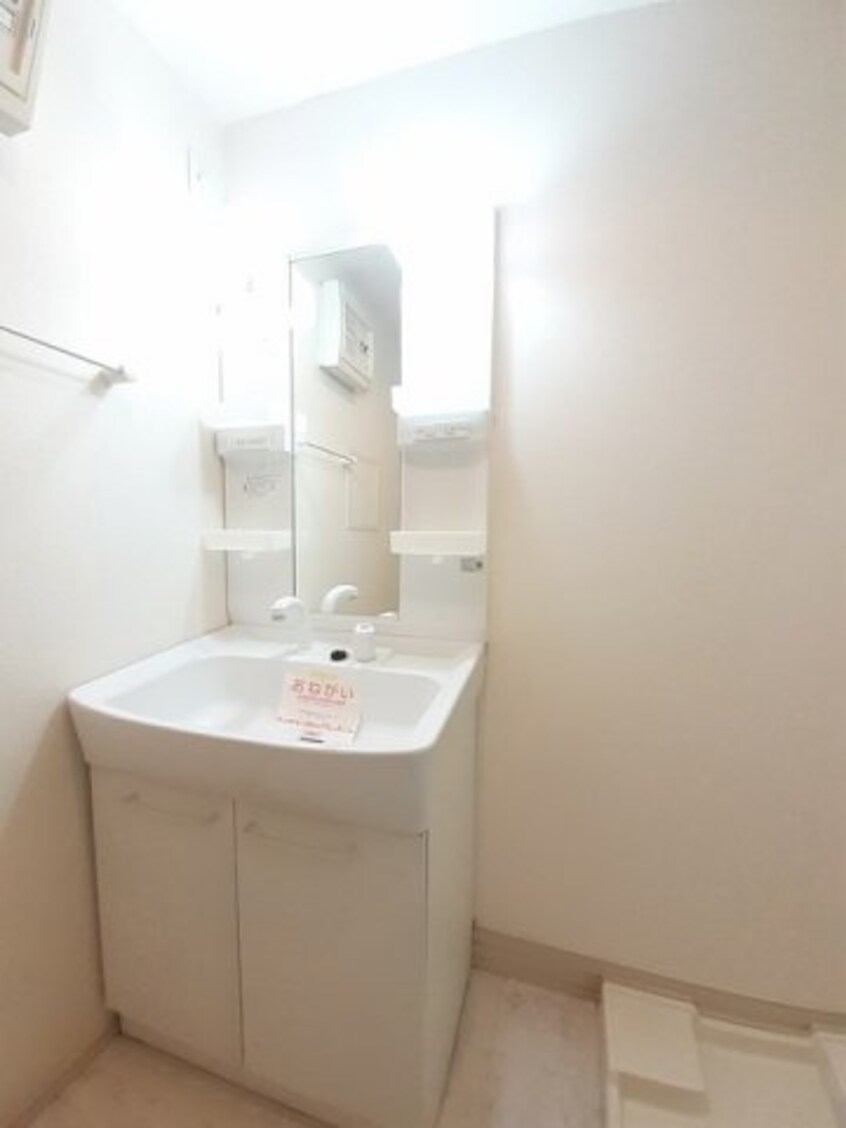  ロジュマングラシューＩ