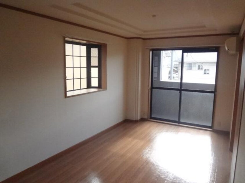 リビング ラングウッド