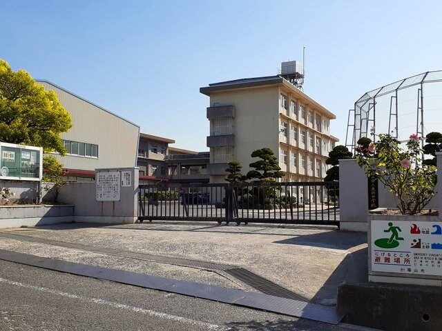 福山市立東朋中学校まで1600m シンフォニーヒルズ