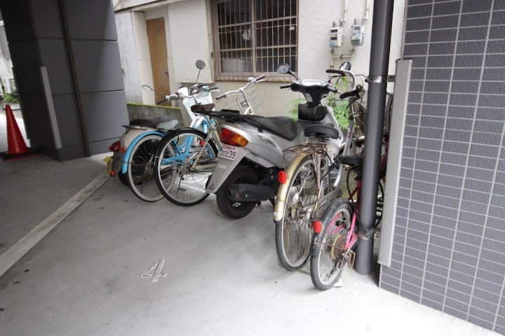  鹿児島市電１系統/新屋敷駅 徒歩5分 4階 築17年